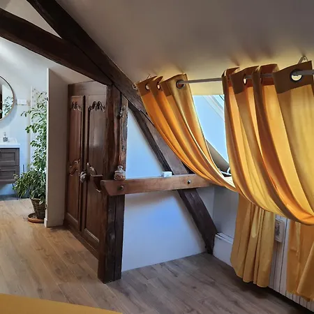 Guest house Le Cedre Gizy